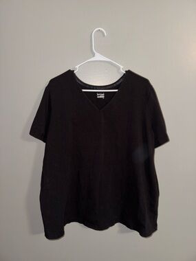 Women’s Basic Editions VNeck TShirt